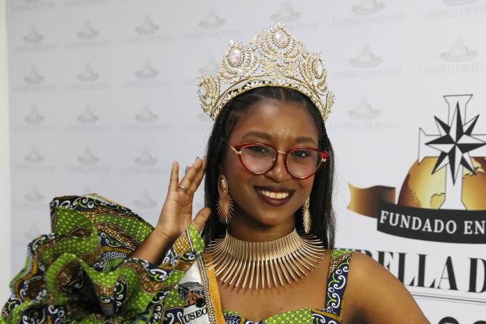 La reina de la Gran Feria Afroantillana Astrid Peña hace hincapié en el rol de los jóvenes en la transmisión de los contenidos culturales.
