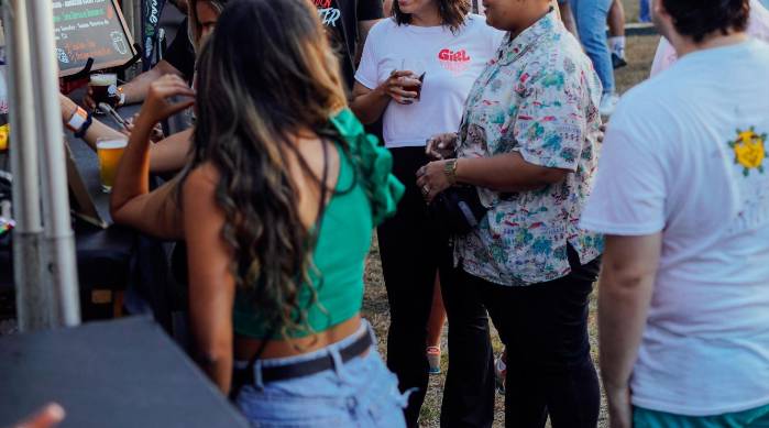 Se trata de un encuentro social con música, comida y cervezas artesanales.