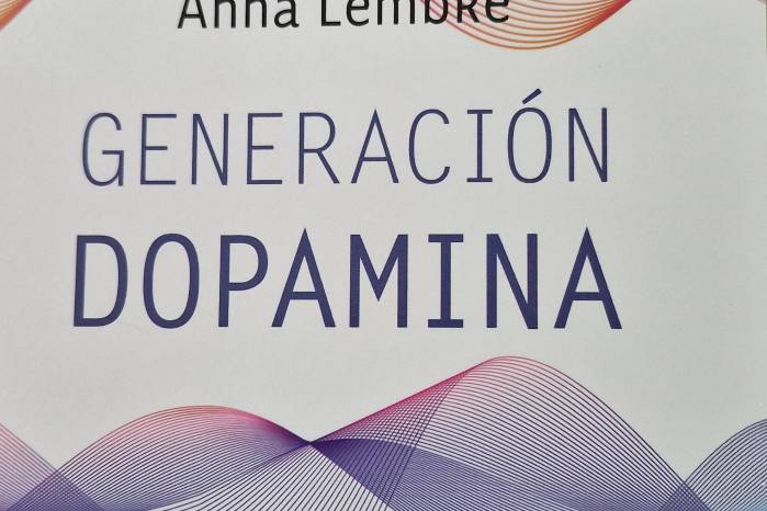 “Generación dopamina”, de Anna Lembke, explica cómo podemos ser víctimas de la ansiedad y la adicción.