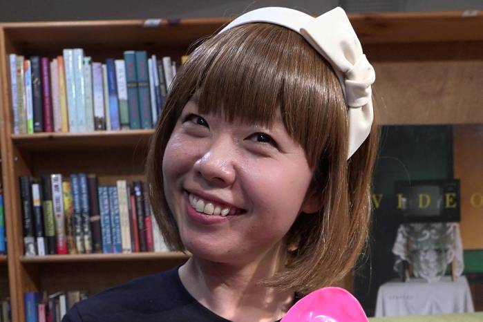 Tanto la ficción como la realidad pueden producir efectos adversos.