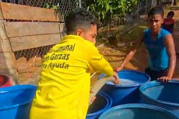 Comunidades de las Las Garzas recibe agua potable este sábado de Carnaval