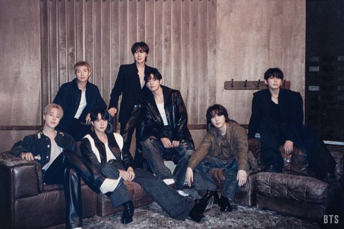 Los conciertos de BTS en Chile mantienen sus fechas, mientras la producción define un nuevo recinto tras el rechazo al Estadio Nacional.