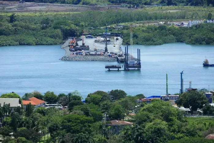 Se prevé la culminación del proyecto del cuarto puente sobre el Canal en agosto de 2028.