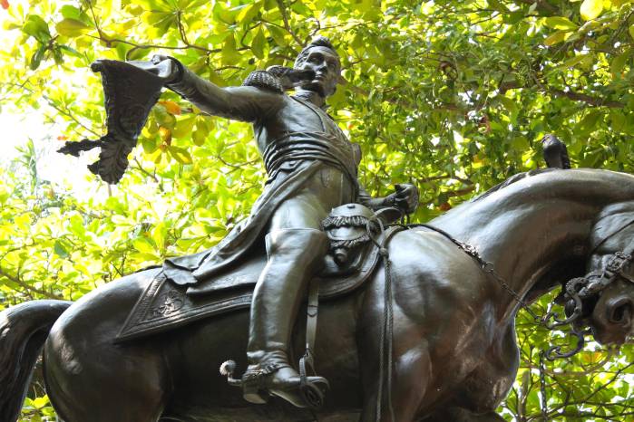 La conversación que nunca tuve con Bolívar