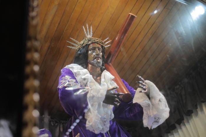 Las obras avanzan en la Iglesia San Felipe de Portobelo, pero los fieles podrán seguir visitando al Cristo Negro durante la restauración.