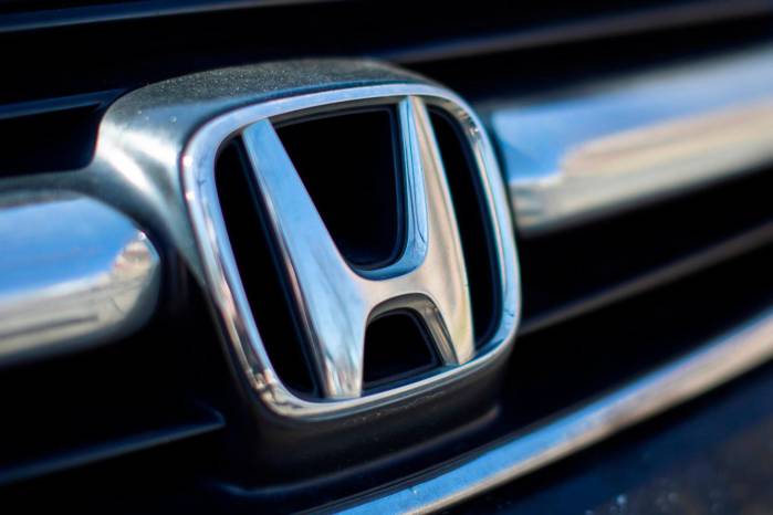 La Procuraduría Federal del Consumidor (Profeco) de México, institución que defiende los derechos de los consumidores, llamó a revisión a 1.375 vehículos de cinco modelos de las marcas Honda y Acura.