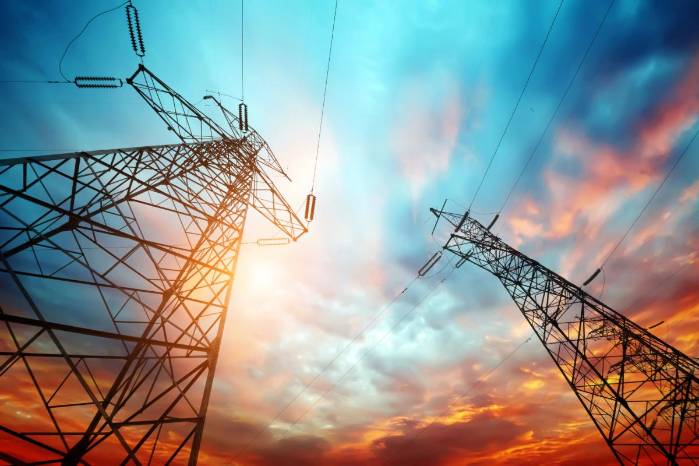Se plantea la separación obligatoria de los productos de energía y capacidad en las contrataciones para clientes regulados.
