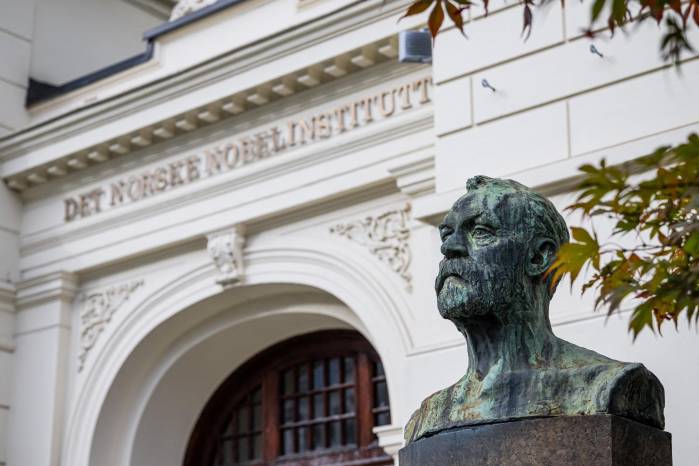 Busto de Alfred Nobel (1833-1896)