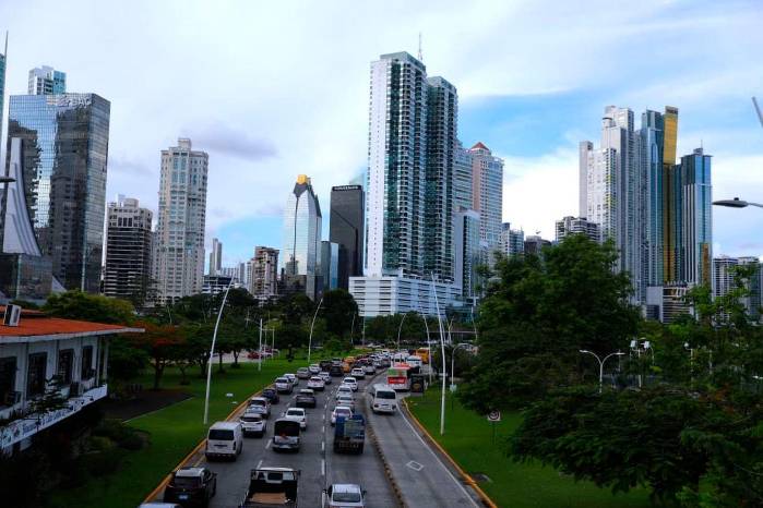 El Basel AML Index clasifica a los países según su riesgo de delitos financieros, utilizando una escala de 0 (menor riesgo) a 10 (mayor riesgo). Panamá pasó de 5.90 en 2024 a 5.83 en 2025.