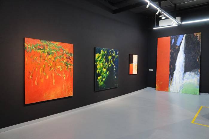 Entre el sonido y el silencio, obras en las que Esplá empieza aexplorar lo figurativo.