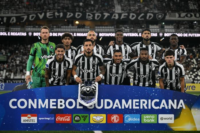 Kadir Barría en el 11 titular del Botafogo que enfrentó al Independiente Petrolero.