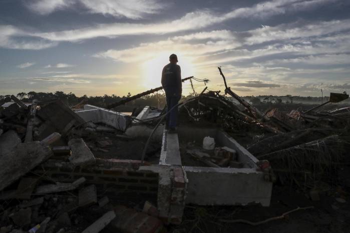 Fotografía de la destrucción causada por el desbordamiento del río Taquari, en el estado de Rio Grande do Sul, Brasil.