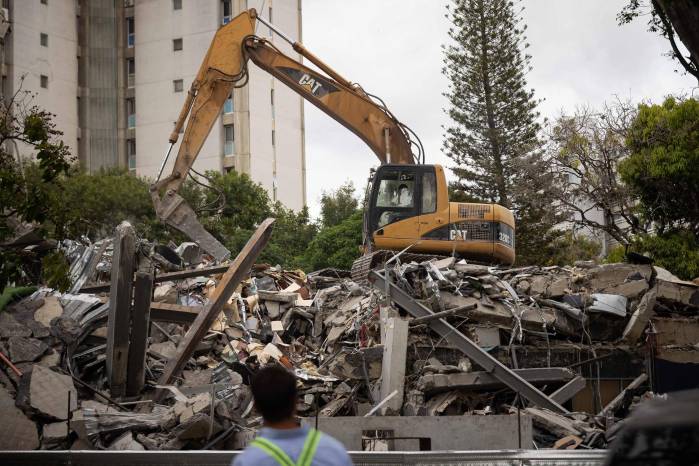 La cifra de muertos por los terremotos de hace quince días en Venezuela subió este jueves a 3.899, mientras que la de heridos se mantuvo en 16.740, según el balance oficial.