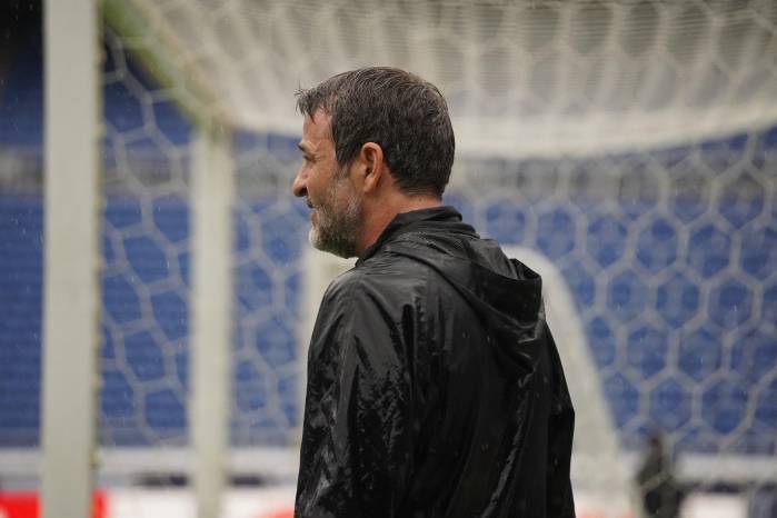 Thomas Christiansen durante el entrenamiento de la selección de Panamá.