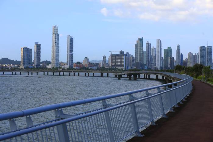 Panamá busca impulsar una serie de proyectos para reactivar su economía