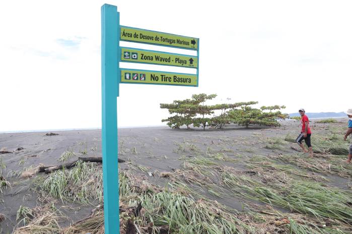 Los habitantes de Isla Caña tuvieron que evacuar.