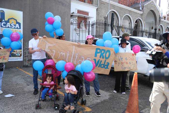 Pequeños y grandes se acercaron a Calidonia para participar.