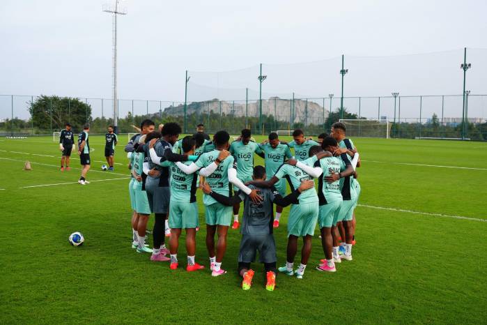 La selección de Panamá durante un entrenamiento en la India.