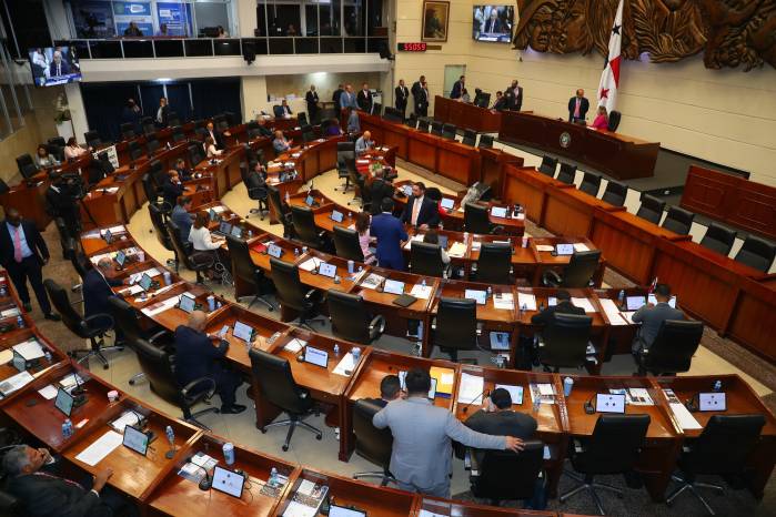 Las reformas electorales se debaten en el pleno de la Asamblea.