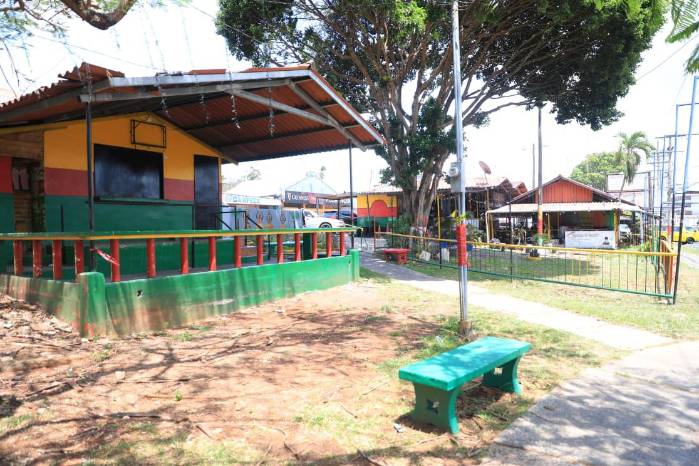 La ampliación de la Via España obligaba a la eliminación de zonas comerciales como las de Río Abajo.