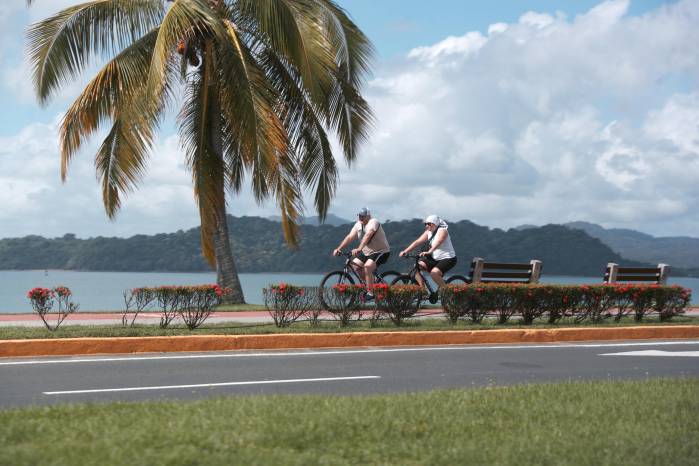 Turistas hoy 25 de diciembre en la calzada de amador.