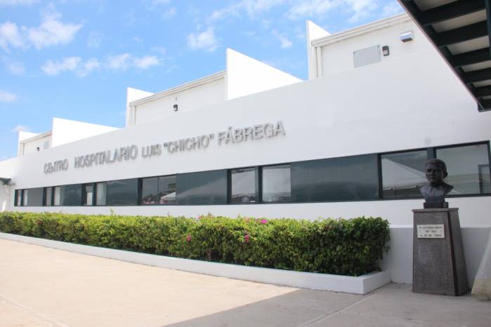 El Minsa activó una comisión especial para atender los temas estructurales del hospital y ya ha reparado seis de los catorce elevadores que presentaban fallas.