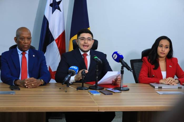 Comisión de Economía y Finanzas de la Asamblea Nacional.