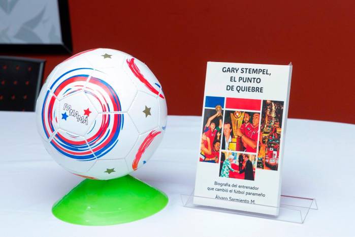 Gary Stempel, el punto de quiebre’ fue presentado en la Biblioteca Nacional.