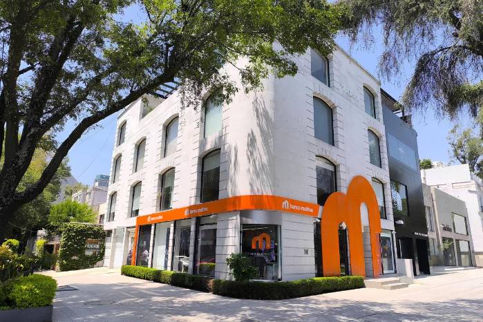 Banco Multiva de su sucursal Masaryk en Ciudad de México.