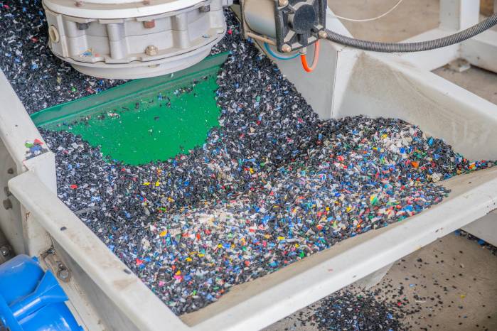 Procesamiento del material que se reutilizará.