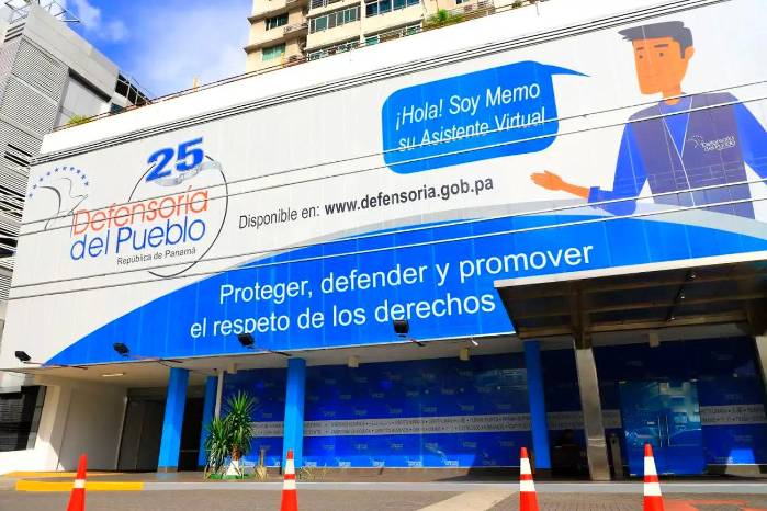 Conape se pronuncia ante despidos en la Defensoría mientras la entidad no fija posición pública.