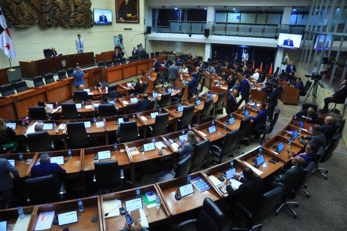 Pleno de la Asamblea pospone debate sobre uso del bioetanol