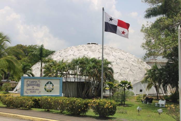El Domo de la Universidad de Panamá, símbolo de autonomía y resistencia, fue testigo del rechazo unánime al asedio policial del 29 de abril.