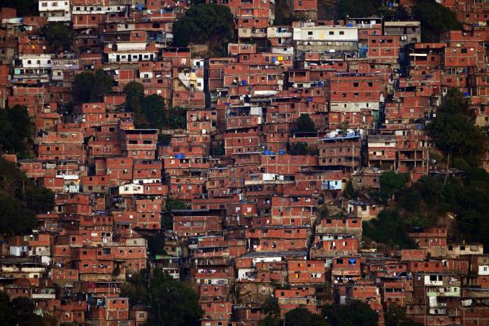 El barrio de Petare aparece en una imagen tomada en Caracas el 6 de febrero de 2026.