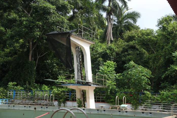 La homologación dejó cuestionamientos sobre la necesidad de una torre de clavados y sobre materiales que podrían dificultar el cumplimiento de las normas de World Aquatics.