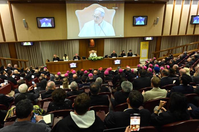 La presentación de la encíclica en Ciudad del Vaticano se realizó con el acompañamiento de cardenales, científicos informáticos, periodistas y diplomáticos.