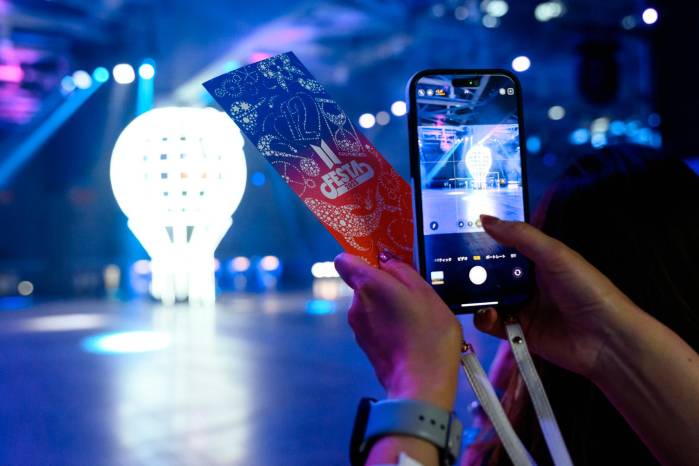 La ciudad surcoreana de Goyang acoge el BTS Festa, un festival dedicado al grupo de K-pop más famoso del mundo y que coincide con el 12 aniversario del debut de la banda y con las expectativas de su retorno a los escenarios.