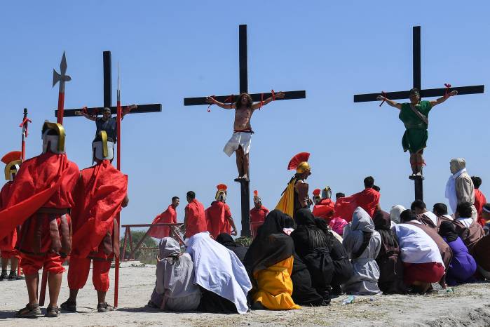 Los fieles no se dejaron intimidar por el aumento de los precios del combustible.