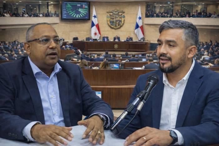 Crisis de basura provoca choque político en la Asamblea por el control del aseo urbano