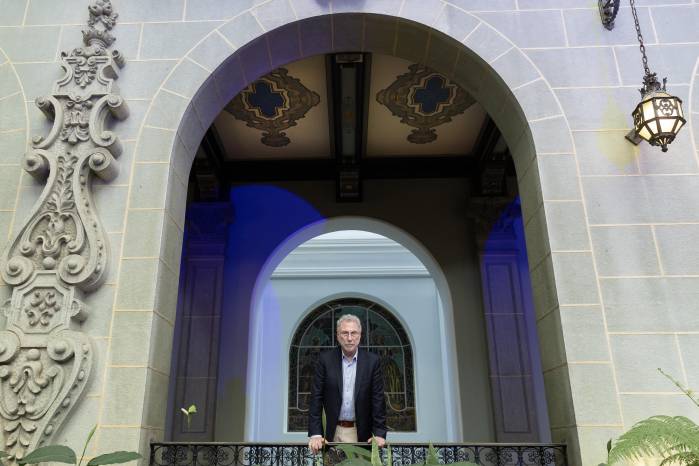 La Sociedad Interamericana de Prensa le concedió en 2021 el Gran Premio Chapultepec por su liderazgo editorial y su compromiso con la libertad de prensa.