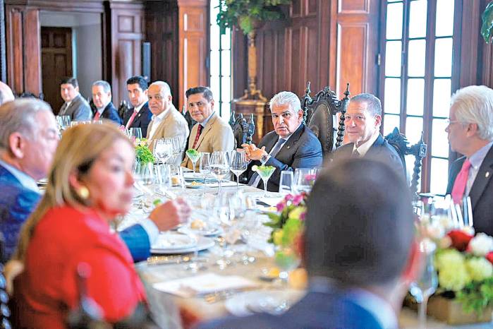 ‘De ahí no sale nada bueno’, Mulino justifica excluir a Vamos y Seguimos