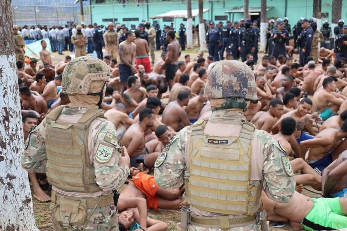 Mulino reconoce ‘colapso’ del sistema penitenciario y justifica presencia de reos en Coiba