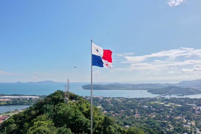No hay que desperdiciar ninguna oportunidad para reafirmar en cada caso en que exista un ultraje, la vocación de libertad y de pueblo independiente.