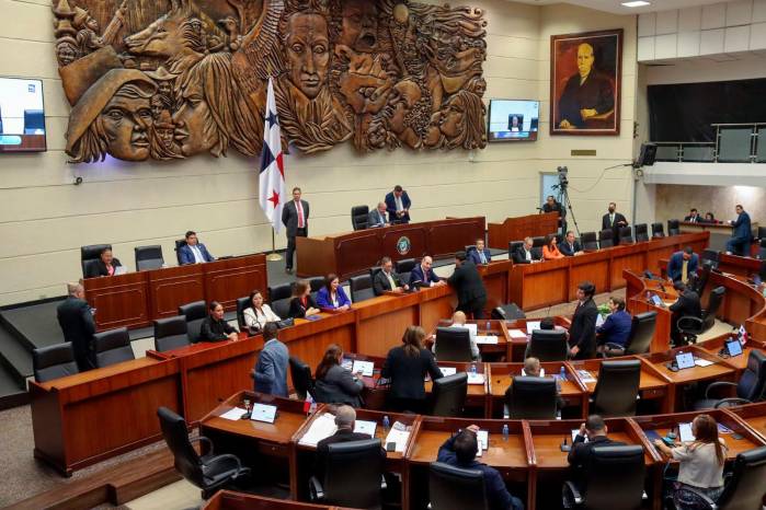 La ley crea controles contra las llamadas “empresas de papel”, establece una tarifa del 15% para entidades no calificadas y exige operaciones reales dentro del país.