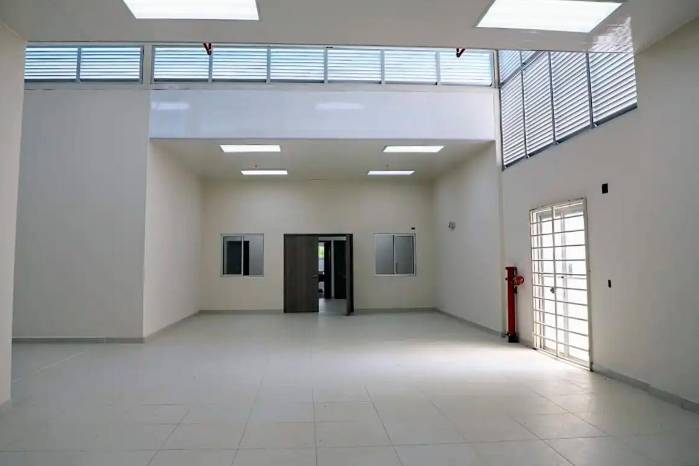 El albergue de Las Garzas abrió en 2024 y cuenta con espacios para alojamiento, atención médica y terapias.
