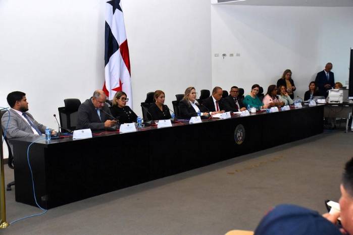 La Comisión de Asuntos Municipales inició su periodo legislativo con énfasis en la coordinación con alcaldes y representantes de corregimiento.