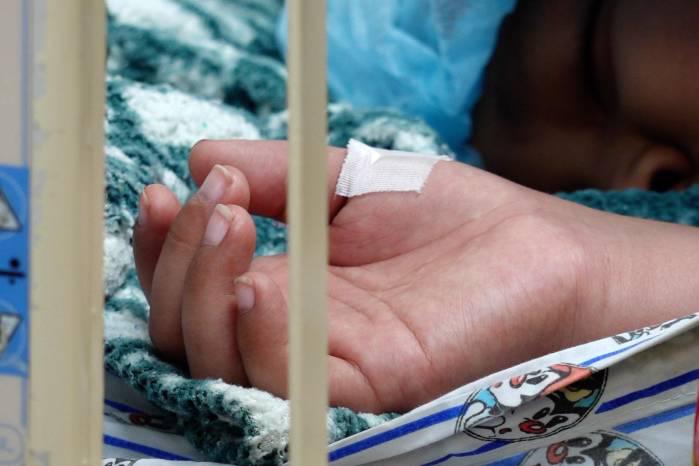 El tratamiento oncológico infantil no solo exige tiempo y especialistas: también implica costos extremadamente altos. Puede llegar a medio millón de dólares.