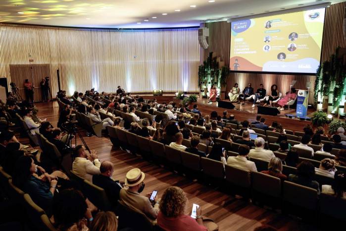 Fotografía de archivo que muestra los asistentes al evento Visit Brasil Summit, en Río de Janeiro (Brasil).