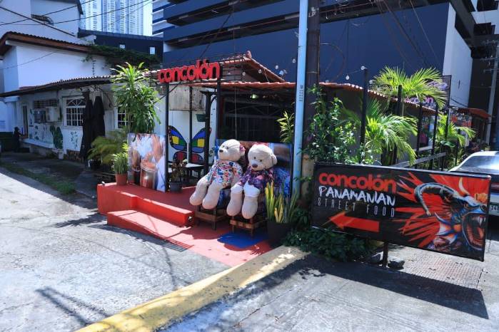 La dueña de Concolón, Sandra, convirtió las recetas familiares en una propuesta criolla-fusión pensada tanto para panameños como para turistas.