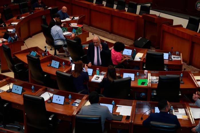 Presupuesto, contrataciones y jubilados marcan el cierre legislativo